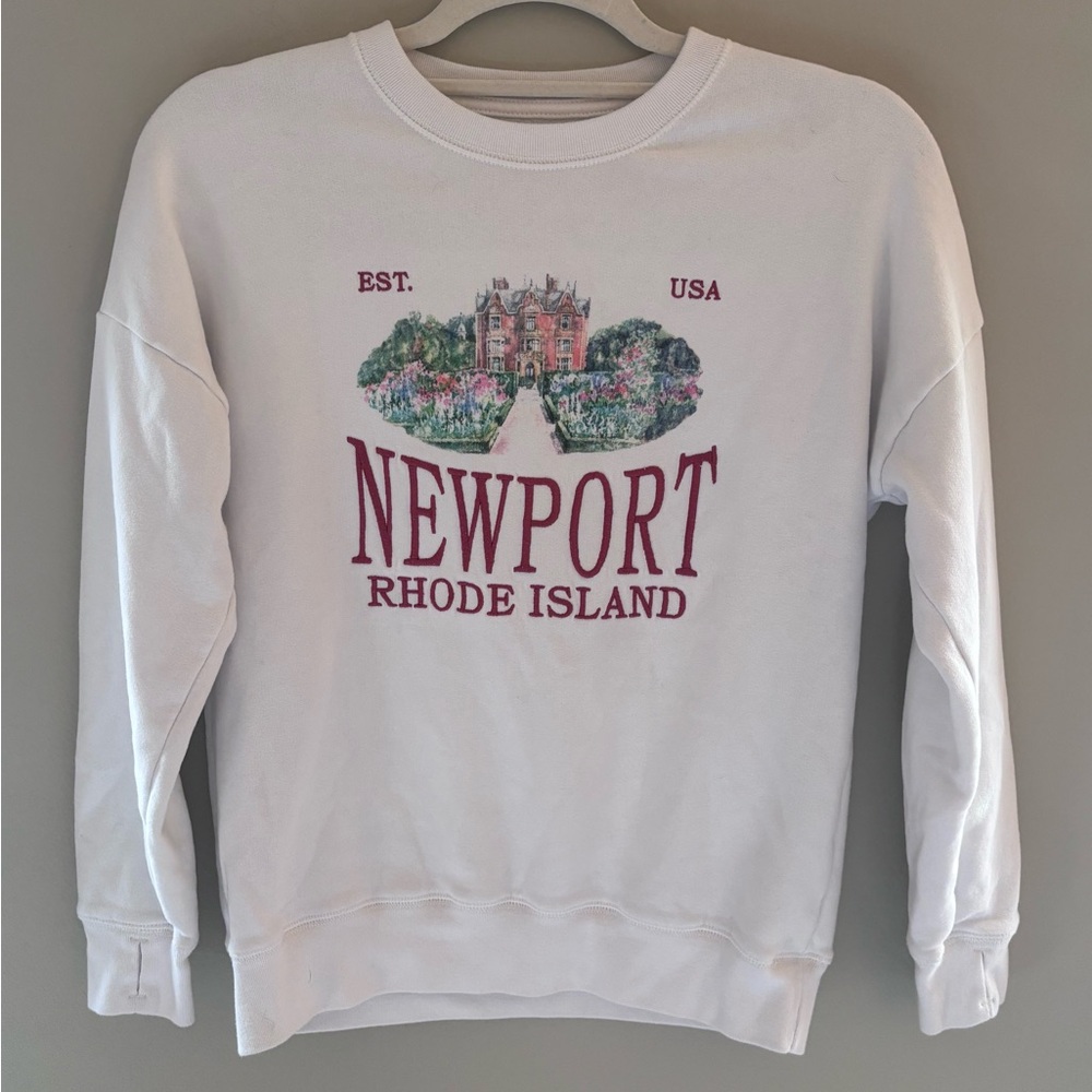 Abercrombie Kids White Crewneck sweatshirt with Graphic Design